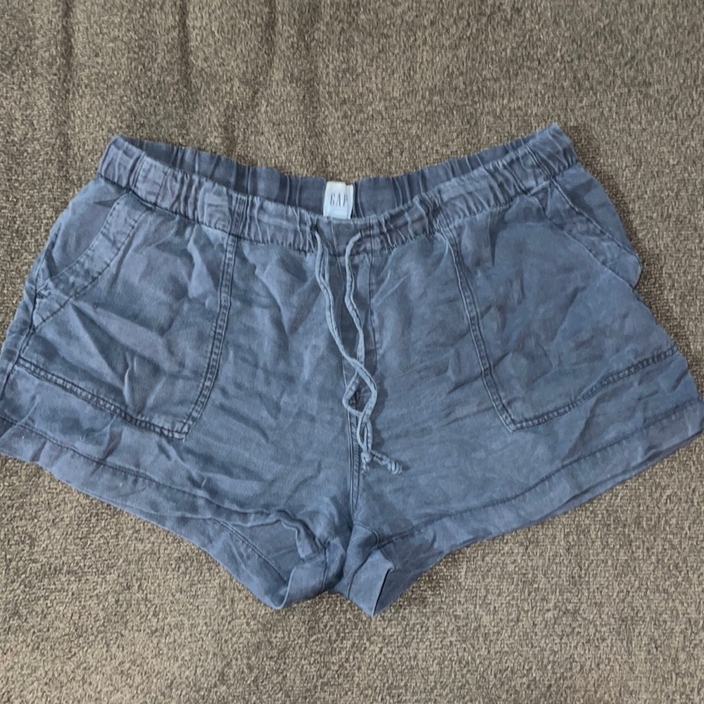 Gap shorts